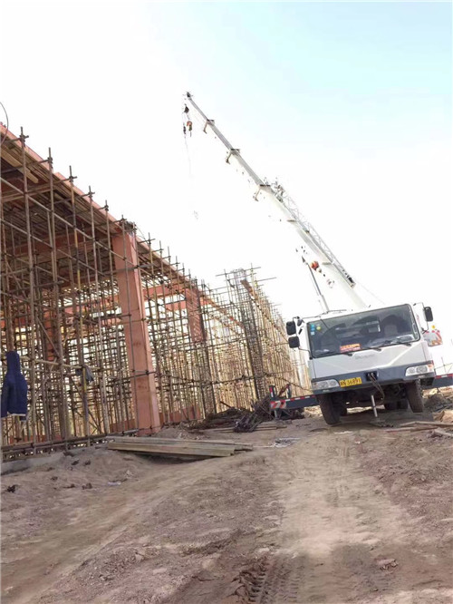 巴马县吊车作业的安全注意事项有哪些？