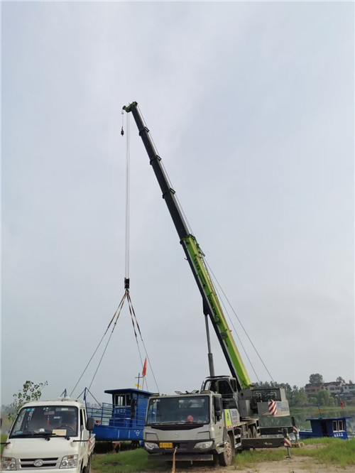 巴马县桥梁建设吊装案例