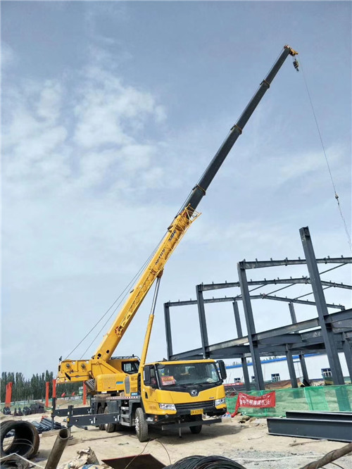 巴马县超高层建筑钢结构吊装案例