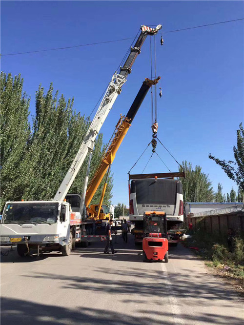 巴马县港口集装箱搬运案例